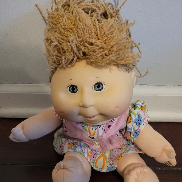 Cabbage patch kid. - Picture 1 of 6